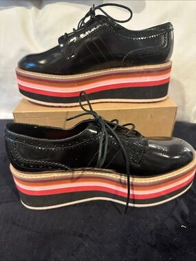 Zara NWOT Black Patent Platform Brogues with Multicolor Striped Sole. Size 39.